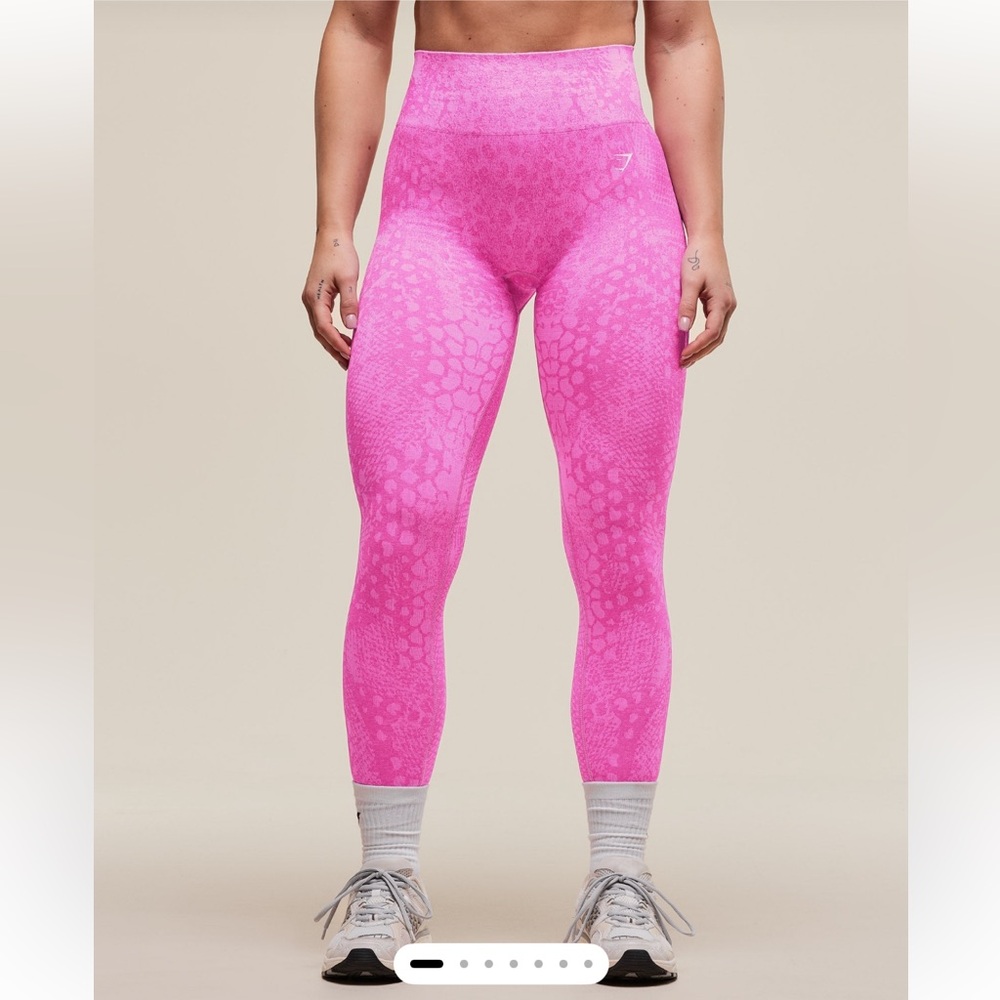 ADAPT ANIMAL X WHITNEY
SEAMLESS LEGGINGS